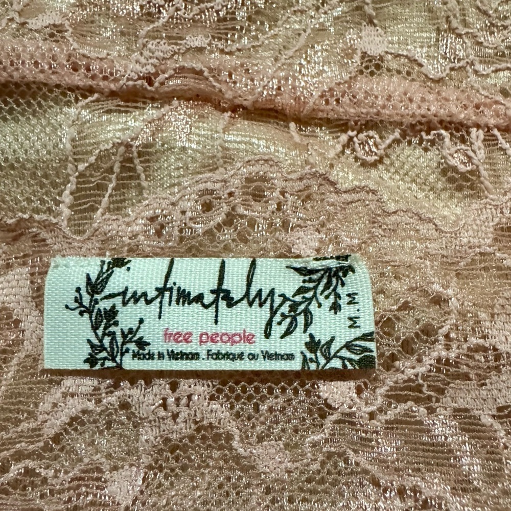 Free People Intimately Lacey Essential Cami in MISTY ROSE MSRP $48 Size Med NWT - Picture 7 of 7